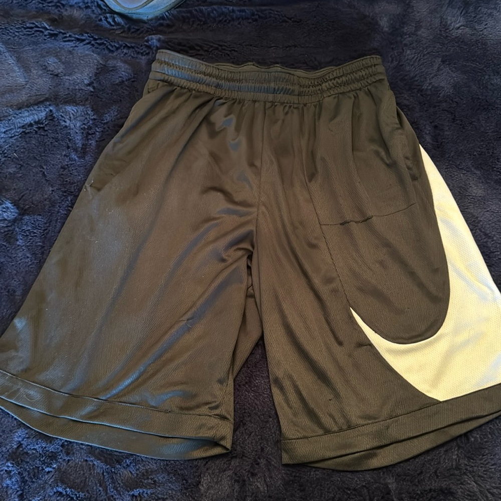 Nike Dri Fit Athletic Shorts XL Black and White